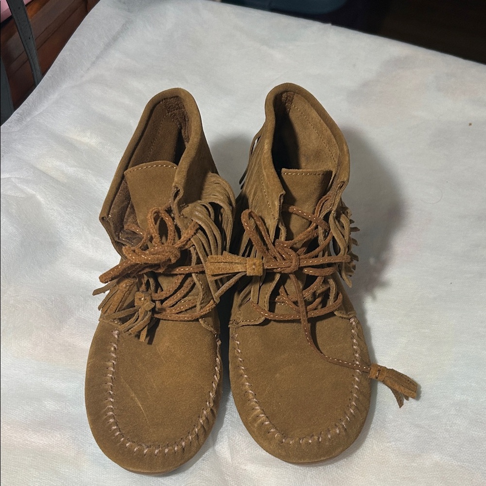 Minnetonka Ankle Suede Moccasin Boots